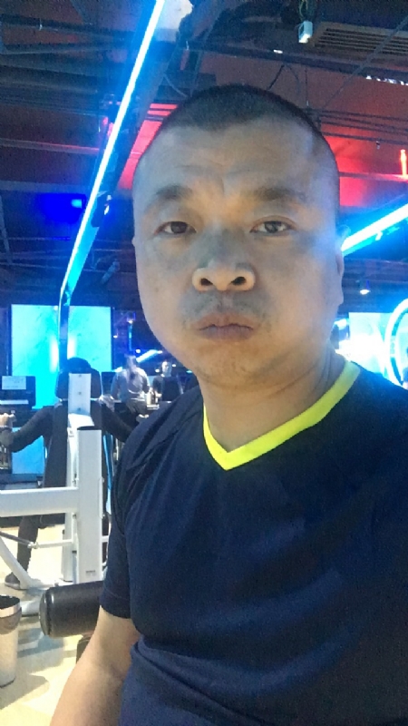 奋斗的第一张照片--清远交友中心